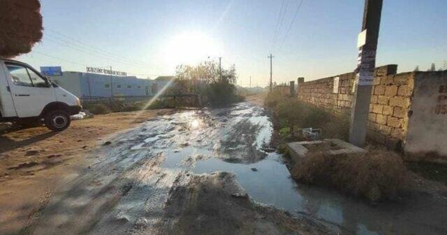 Bakıda xarabalığa çevrilən QƏSƏBƏ: İki icra başçısı bir-birini günahlandırır