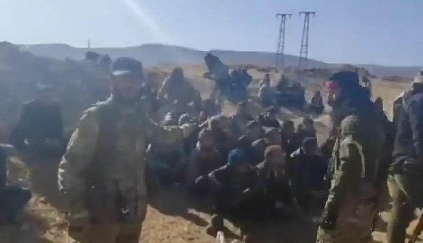 30 əsgəri əsir götürdülər, MESAJ VERDİLƏR - Dünya bu görüntü ilə ÇALXALANIR