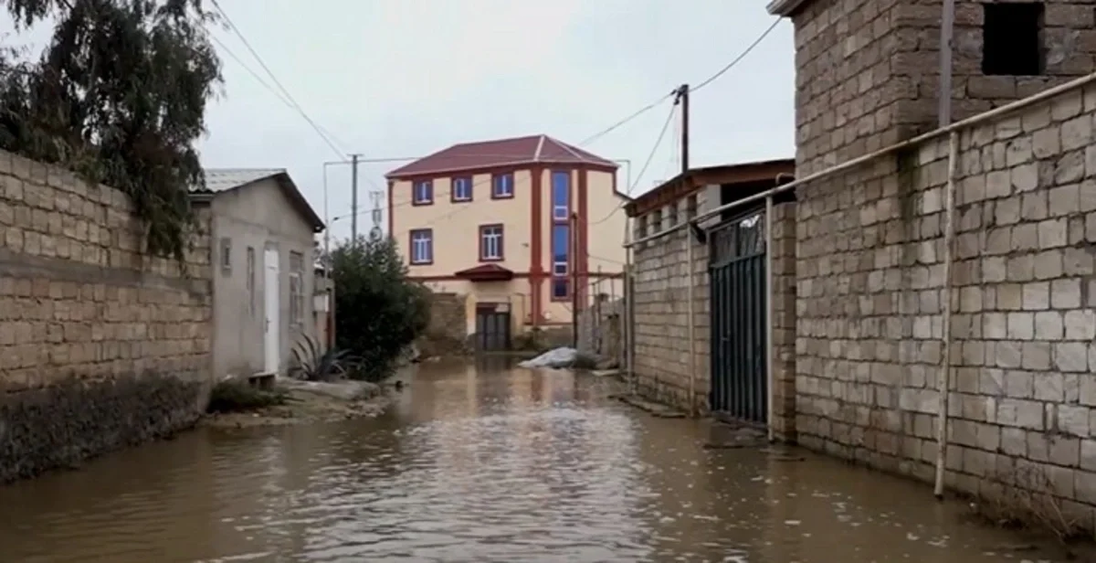 Şağan sakinlərinin evləri SU ALTINDA QALDI - PROBLEM