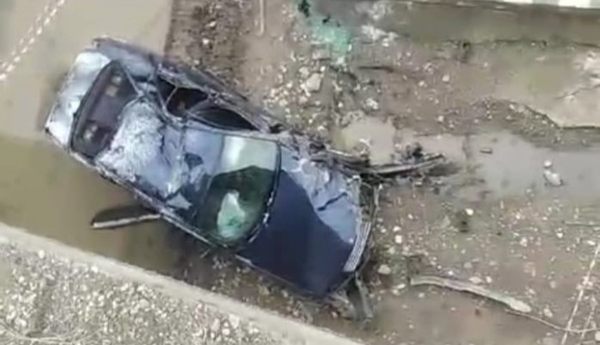 "Mercedes" markalı avtomobil avtomobil KÖRPÜDƏN AŞDI - Yaralılar VAR