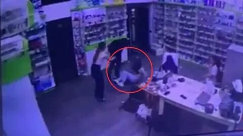 “Müəllim dovşana oxşayır” mesajına gülən əczaçı Ayselə ağır işgəncə verən Elnur Cabbarov -“işi pulla bağladım, mənə kimsə bata bilməz”