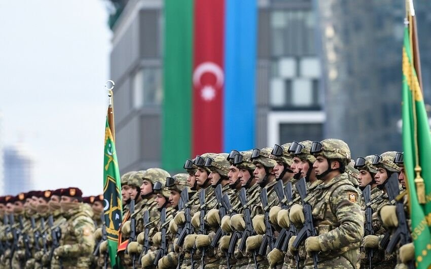 Hərbi xidmətlə bağlı qanun TƏSDİQLƏNDİ - Yaş həddi ENDİRİLDİ