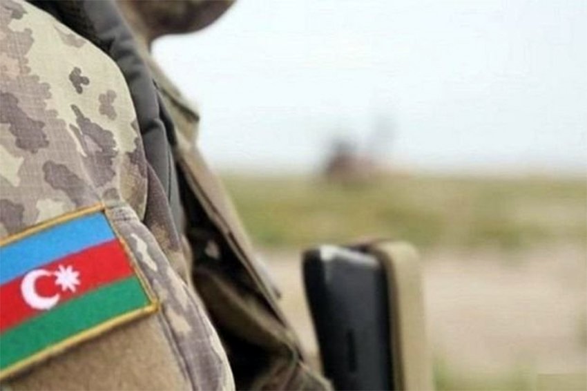 Əsgər getməmək üçün özünü ülgüclə doğradı, sinəsinə “ATA” yazdırdı - Azərbaycanda ŞOK OLAY