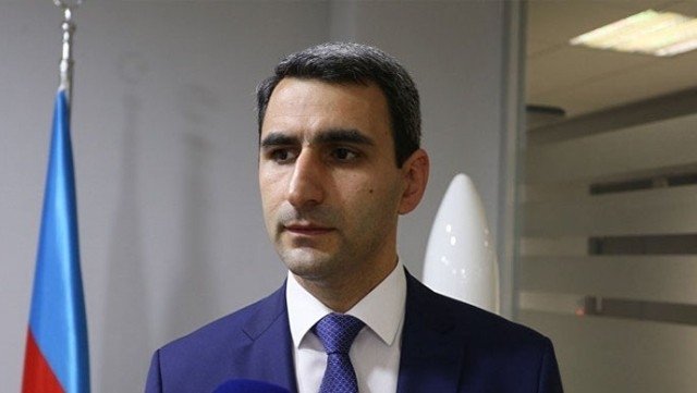 ADY-nın rəhbəri diplomsuz müdir müavinini vəzifəyə necə təyin edib?
