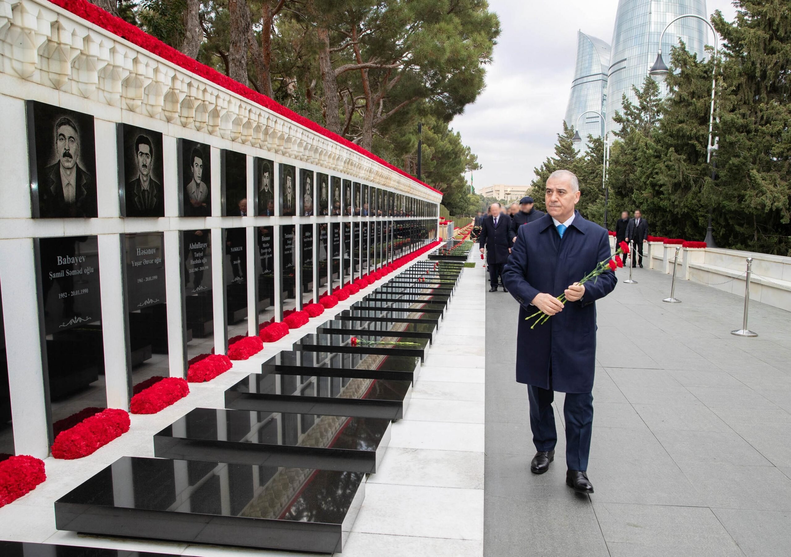 DTX-nin əməkdaşları Şəhidlər xiyabanını ziyarət etdilər – FOTO