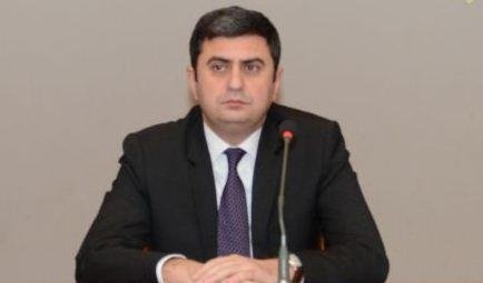 İcra başçısının atası özünə görün necə ticarət mərkəzi tikdirib - Qiyməti 1 milyondur