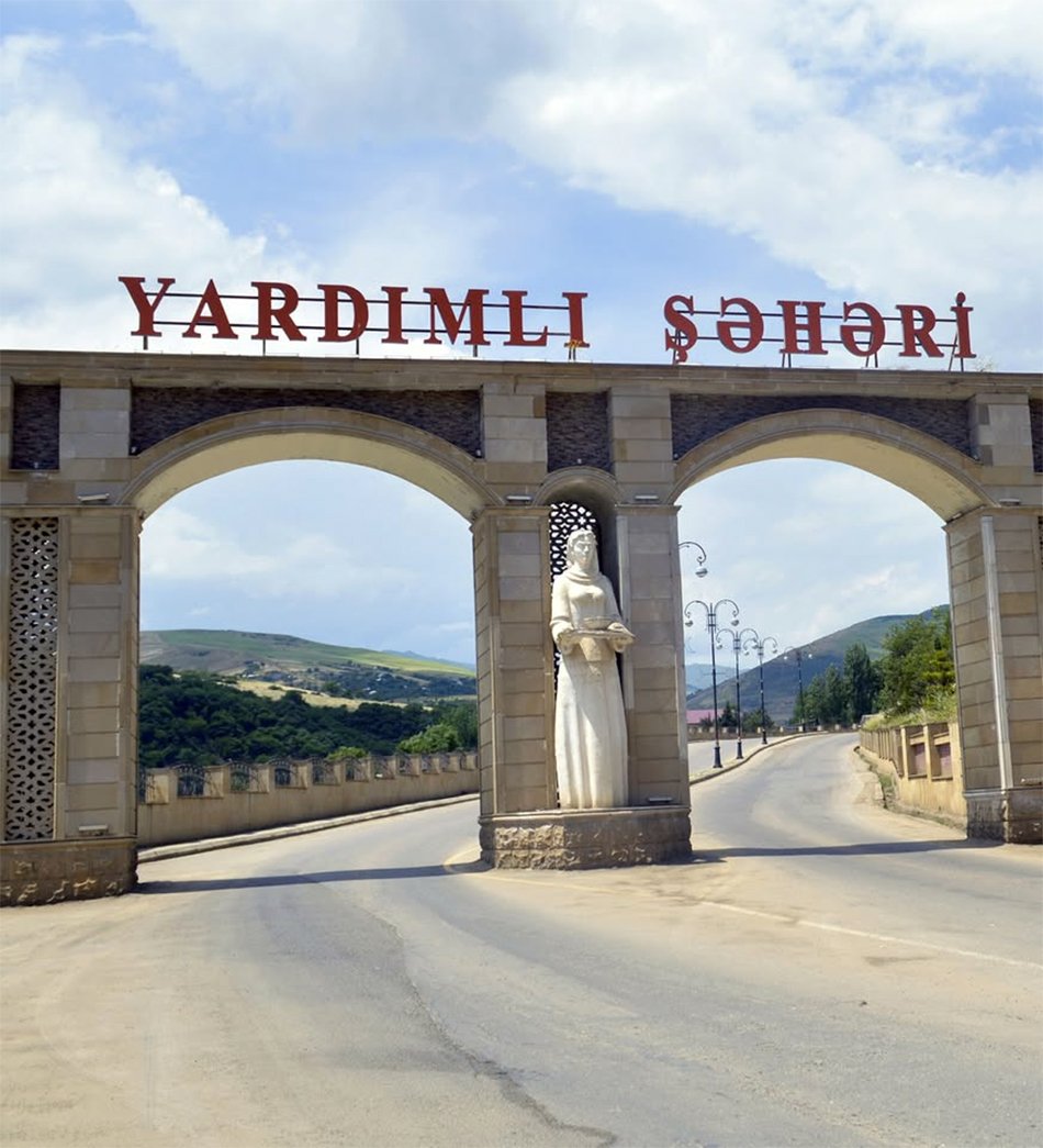 "ƏƏSMN-nin əməkdaşları məni ölümə TƏHRİK EDİRLƏR" - Yardımlı rayon Tahirli kənd sakinindən Prezidentə VİDEOMÜRACİƏT