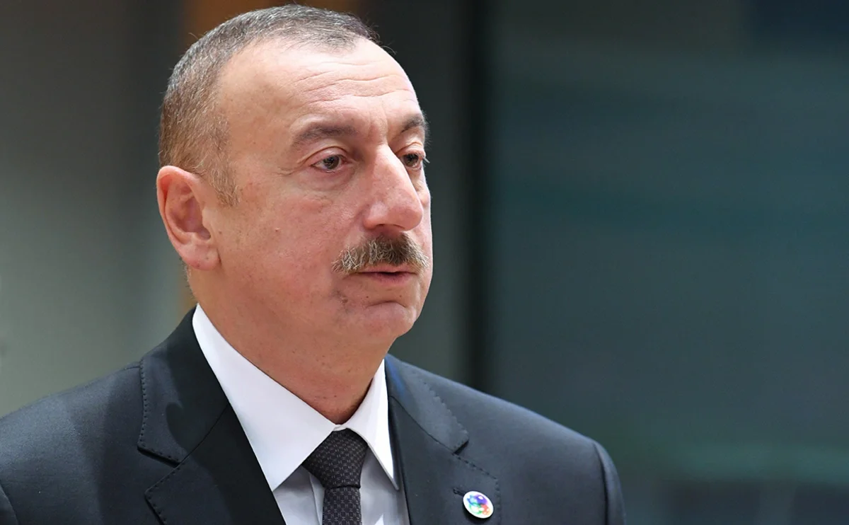 İlham Əliyev Heydər Əliyevin İsmayıllıda ucaldılmış abidəsini ziyarət edib