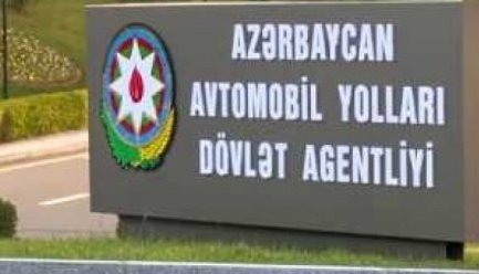 ﻿ AAYDA-nın bu məmuru ÖZBAŞINA QALIB - BU NƏDİ BELƏ?