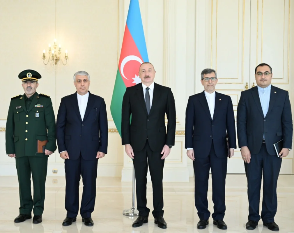 Prezident İlham Əliyev İranın Azərbaycana yeni təyin olunmuş səfirinin etimadnaməsini qəbul edib