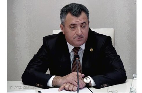 Abdin Fərzəliyev Qobuda qanunsuz tikintiyə icazə verib?-Video