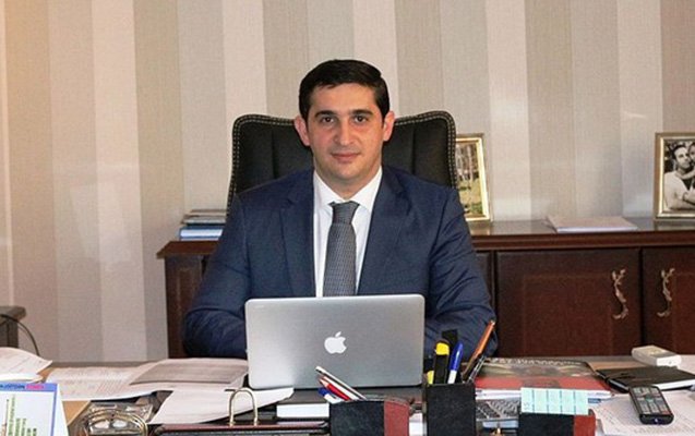 Şəhid qardaşı cəzaçəkmə müəssisəsinin baş həkimi Ruslan Məmmədovu İFŞA ETDİ: Ədliyyə kapitanı prezidentlə bağlı GÖRÜN NƏ DEYİB / VİDEO