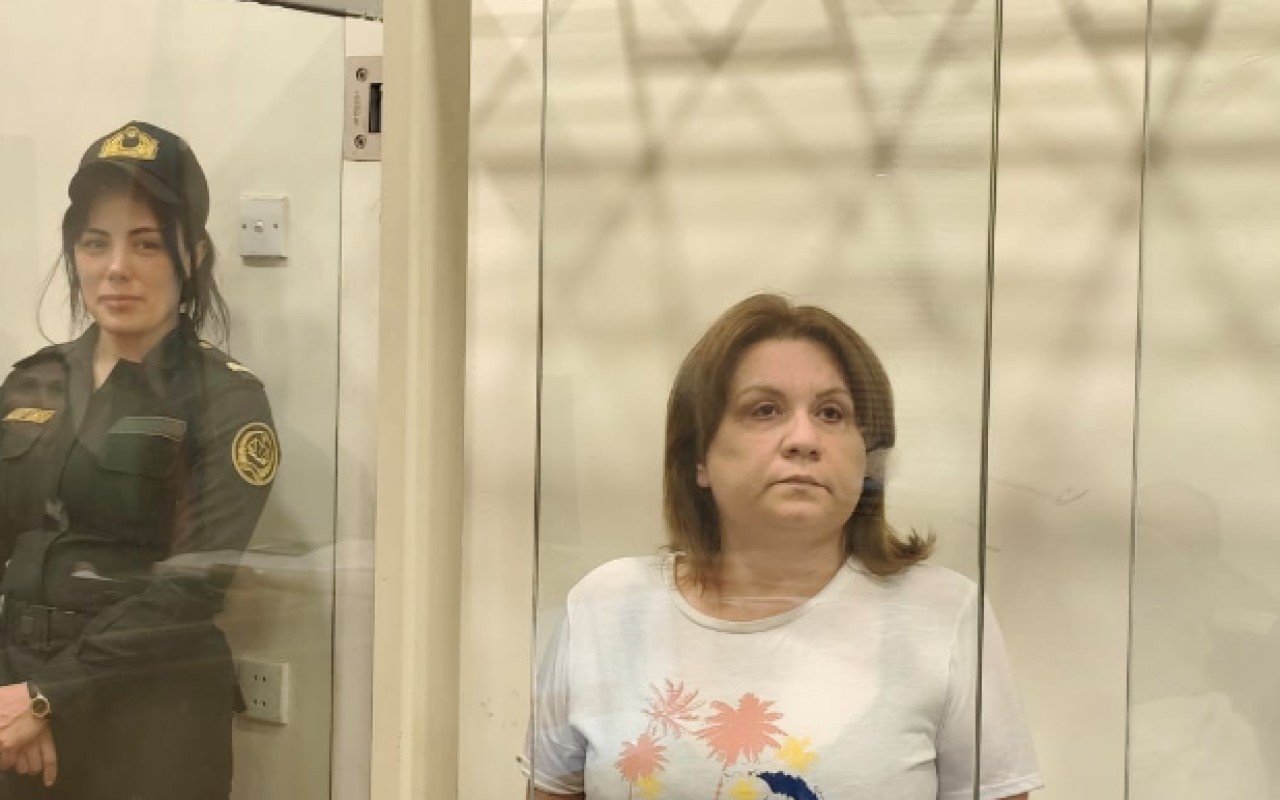 İlhamə Elşadqızının anası məhkəmədə ifadə verə bilmədi