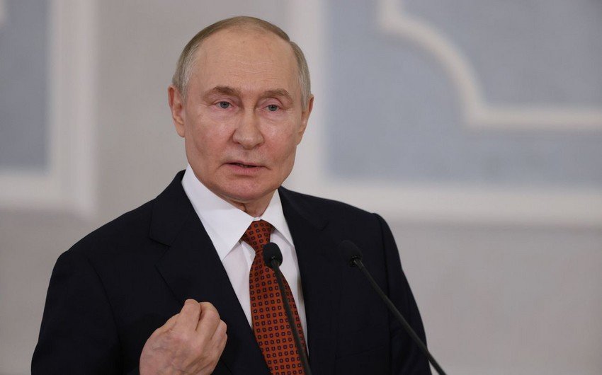 Putin: ABŞ Ukraynada döyüş əməliyyatlarının dayandırılması üçün fəal səylər göstərir