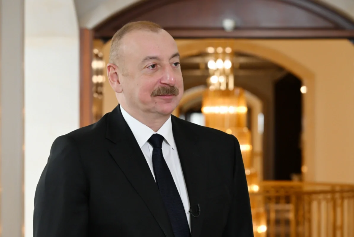 İlham Əliyev Pekində paraddan sonra verilən ziyafətdə iştirak edib