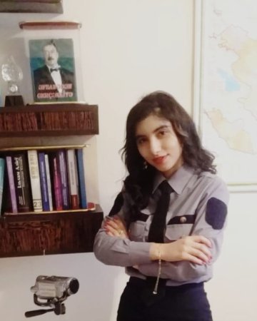 Jurnalist Aybəniz Abdulova yazır: “Gələcəyin Perspektivli Dövlət Məmur İdeologiyası”