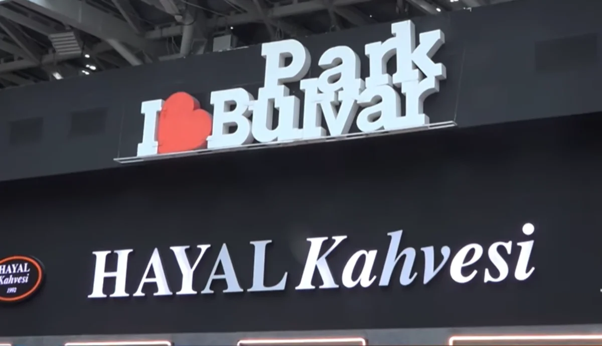 “Hayal Kahvesi”ndə müştərini aldadıblar? – Qalmaqal yaradan iddia