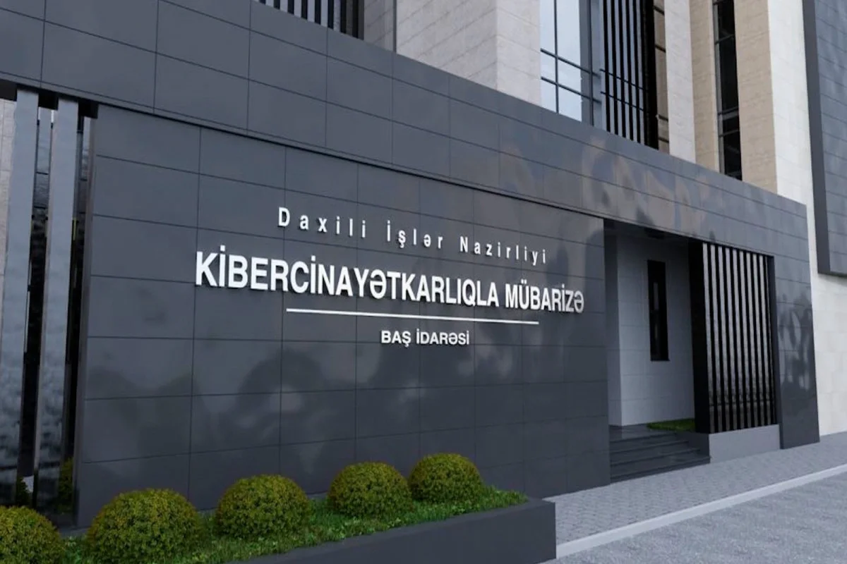 Kiberpolis sosial şəbəkələrdə yüzlərlə şəxsi aldadan 4 nəfəri ifşa etdi - VİDEO