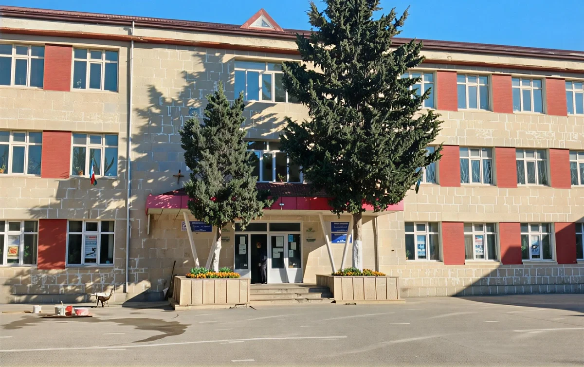 Məktəblinin şah damarını kəsib öldürdülər - Bakıda baş verən cinayətin DETALLARI