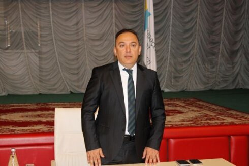 Anar Eminovun rektoru olduğu Mingəçevir Dövlət Universitetində 6 ayda 1,1 milyonluq “alış-veriş” – 10 manatlıq şirkətlərlə yüzminlik müqavilələr