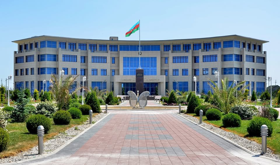 Pirallahı icra hakimiyyətində əməkdaşlar üçün imtahan niyə keçirilir?