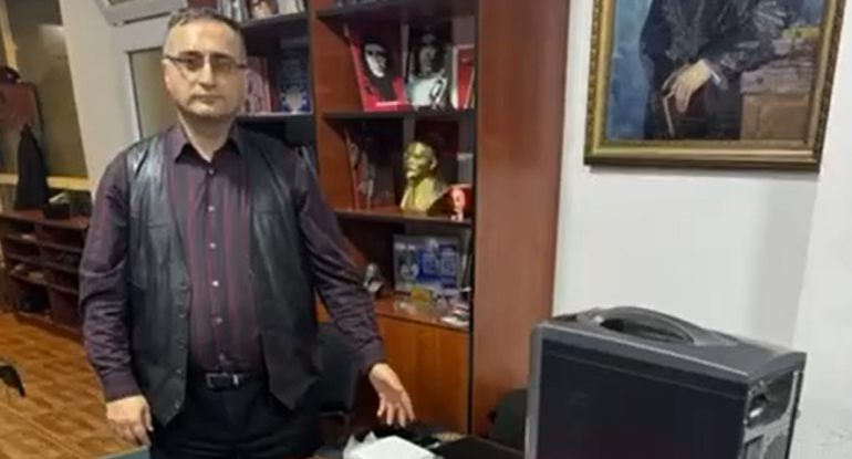 Bakıda SSRİ bayrağı qaldıranlardan biri məşhur həkimdir
