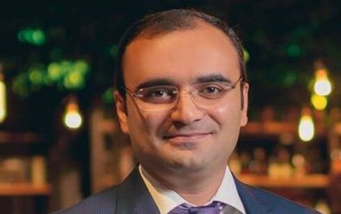 Nəsimidə Kinoteatrın yerində obyekt tikirlər - Ağaclar qırılır, yaşıllıq məhv edilir FOTO