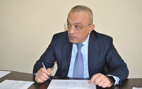 Zaur Mikayılov yüksək etimadı doğrulda bilmir? -Araşdırma
