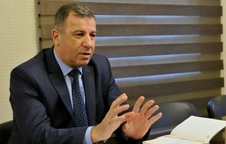 Xalid Ələkbərov yola salınır...