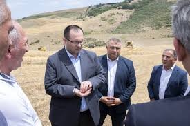İstehsal hər il aşağı düşür... Dövlətin buğda istehsalına ayırdığı milyonlarla sərmayəni kim "üyüdür"?