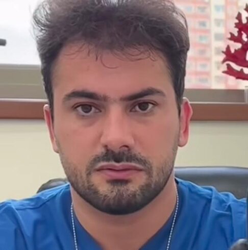 “Mərcan” klinikasının həkimi Babək Həsənlidən ŞİKAYƏT: Əməliyyatdan sonra beynimdə travma yaranıb…- VİDEO