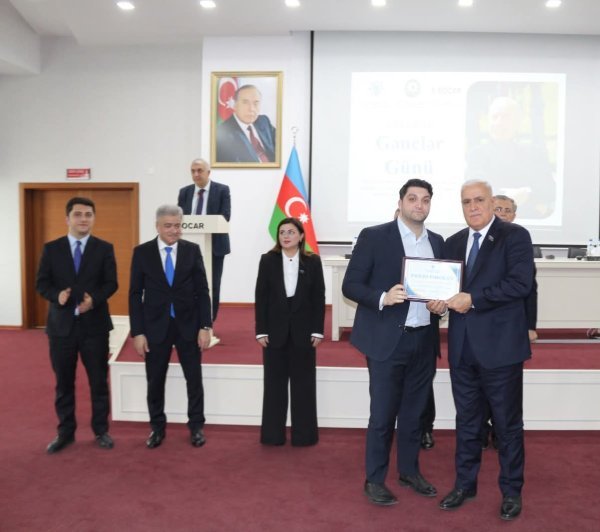 XƏTAİ RAYONUNDA GƏNCLƏR GÜNÜNƏ HƏSR EDİLƏN TƏDBİR KEÇİRİLİB