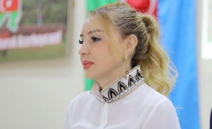 Xırdalanda 1 saylı orta məktəbdə NƏ BAŞ VERİR? Məktəb direktoru PUL YIĞIMINA BAŞLAYIB