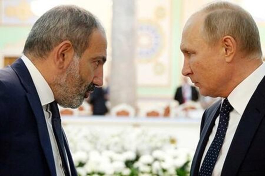 Putin Paşinyana qarşı HÜCUMA KEÇDİ: Qapalı görüşdə nələr BAŞ VERİB?