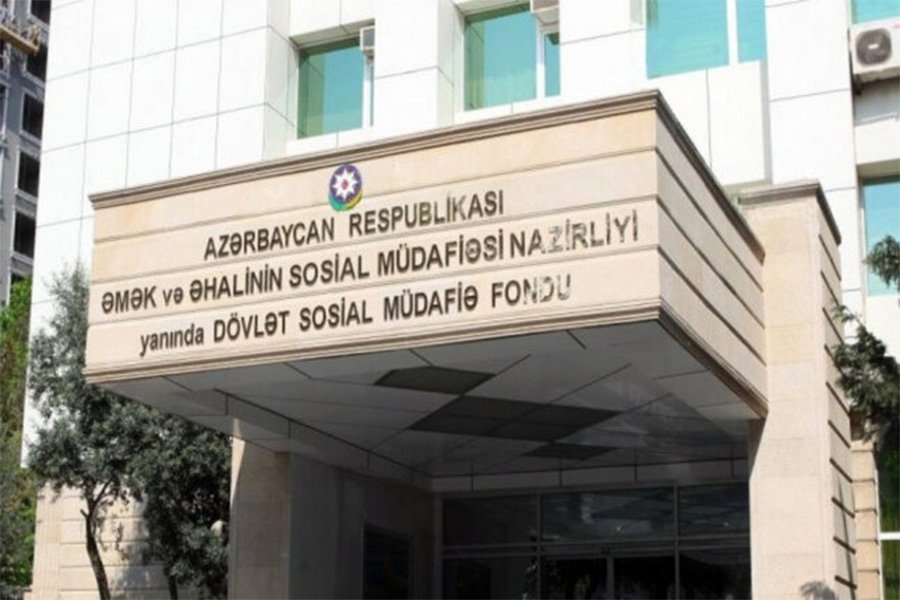 DSMF indi də müdirlər üçün 50 min manata MEBEL ALIR